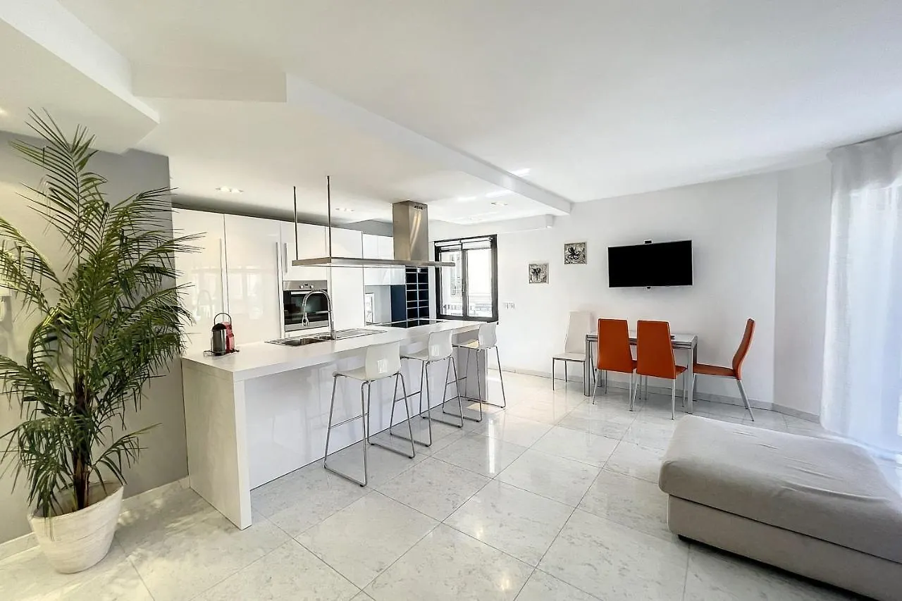 Apartment Cannes Rue D'Antibes Premium 2 Bdr 2 Baths Exclusive Olam Properties