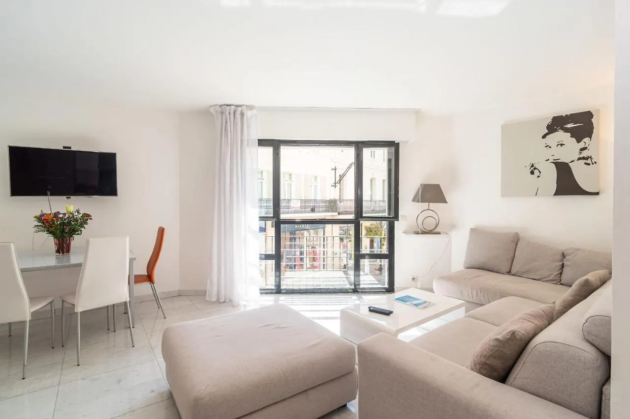 Apartment Cannes Rue D'Antibes Premium 2 Bdr 2 Baths Exclusive Olam Properties