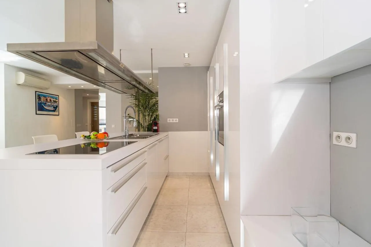 Cannes Rue D'Antibes Premium 2 Bdr 2 Baths Exclusive Olam Properties 0*,  France