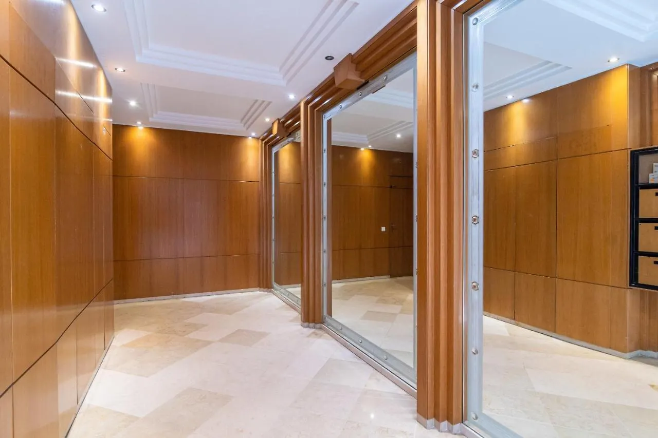 Cannes Rue D'Antibes Premium 2 Bdr 2 Baths Exclusive Olam Properties 0*,  France